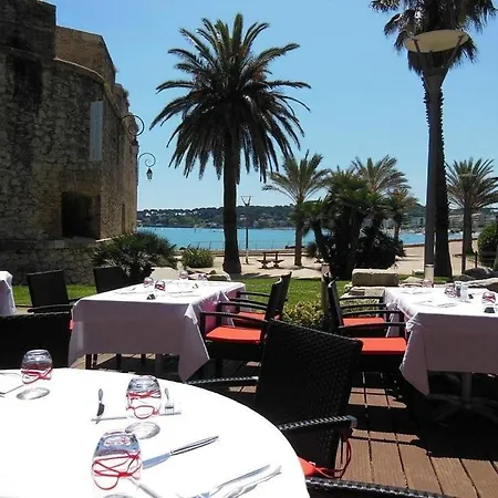 Chic 1 Bedroom - 3 Star Rated Apartment *