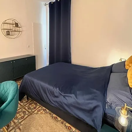 Apartment Chic 1 Bedroom