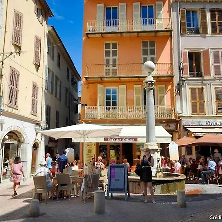 Chic 1 Bedroom - 3 Star Rated * Antibes