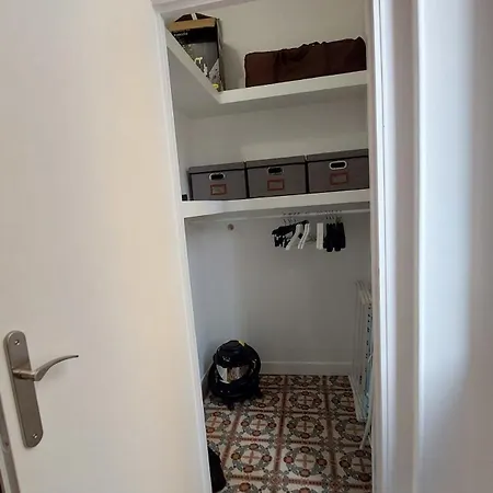 Chic 1 Bedroom - 3 Star Rated Antibes