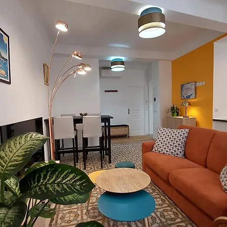 Chic 1 Bedroom - 3 Star Rated Apartman Antibes