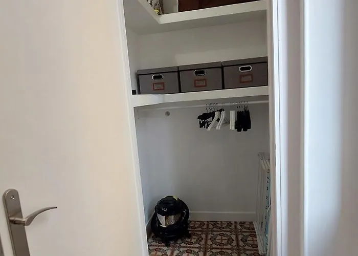 Chic 1 Bedroom - 3 Star Rated Antibes